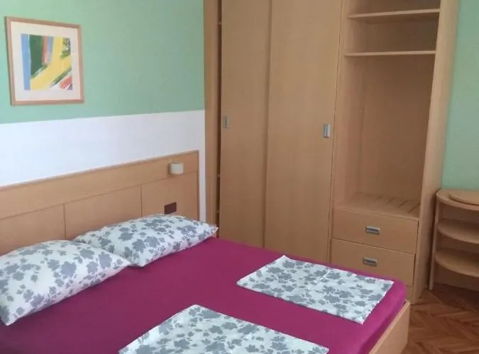 Andela I Mladen Debelic *