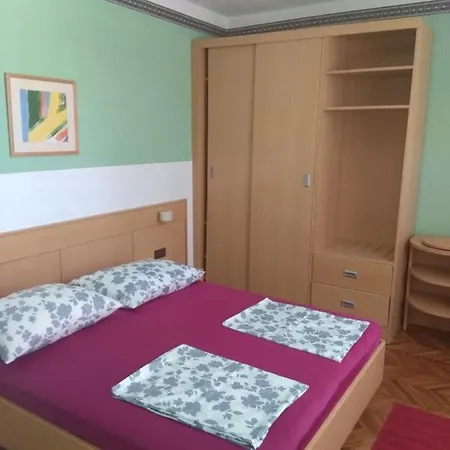Andela I Mladen Debelic *
