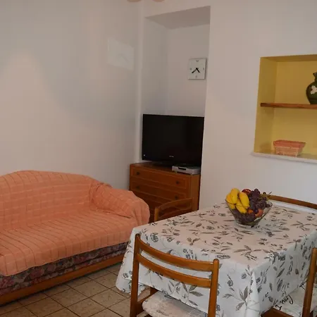 Apartment Andela I Mladen Debelic *